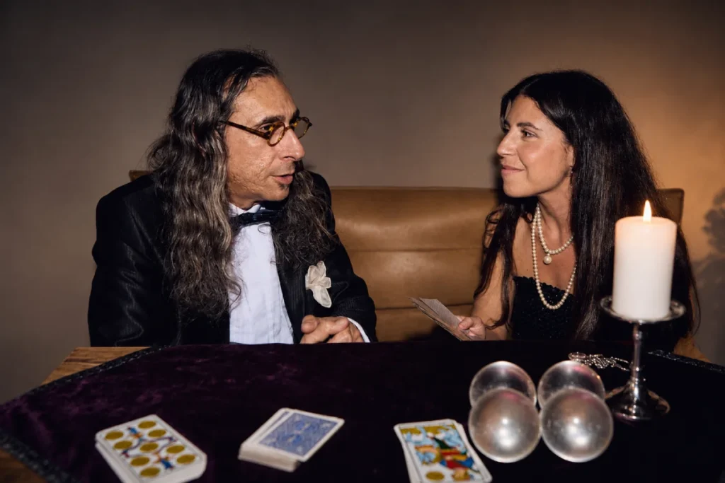 Lectura de tarot para eventos privados en un ambiente elegante y cercano