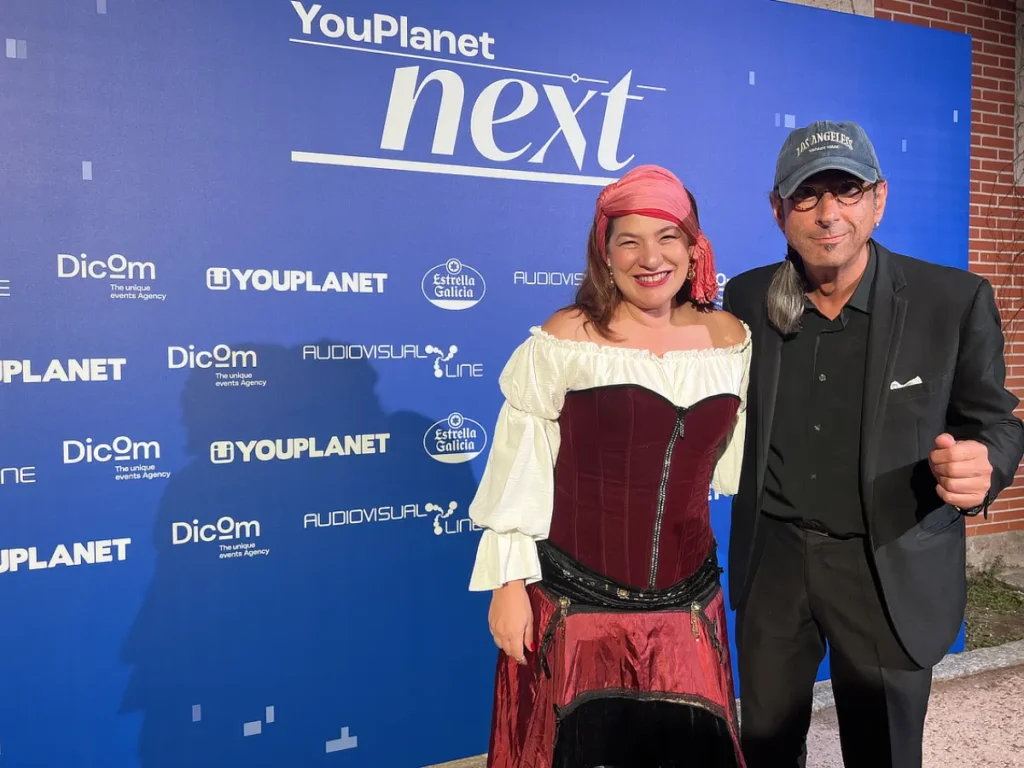 Oliverio y Ángela de Tarot Eventos en un evento corporativo